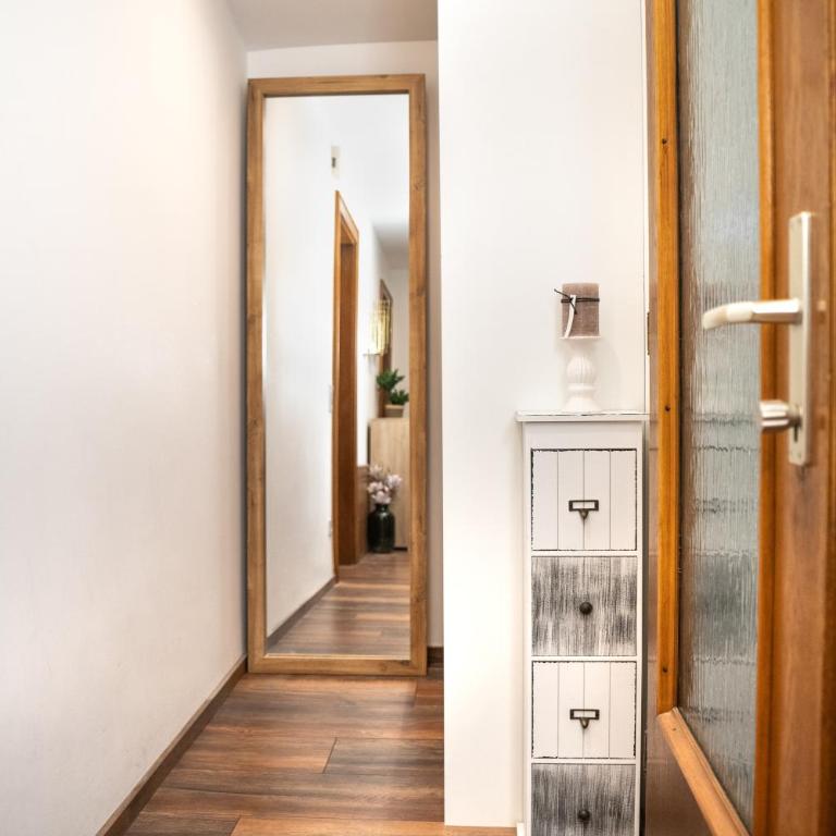 Dili Appartement - Apartment mit 3 Schlafzimmern und Bergblick - 20