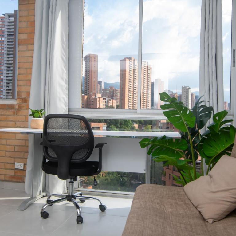 Staynova loft acogedor en El Poblado, Medellín - Estudio - 20