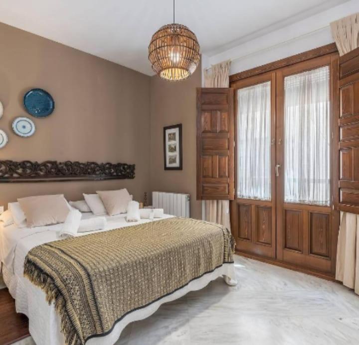La casa de Lucy - Two-Bedroom Apartment with Balcony - 3