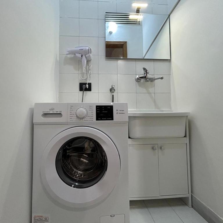 Charlie's House - Strategic location, Quiet area - Appartamento con 3 Camere da Letto - 23
