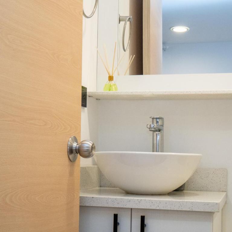 Staynova loft acogedor en El Poblado, Medellín - Estudio - 1