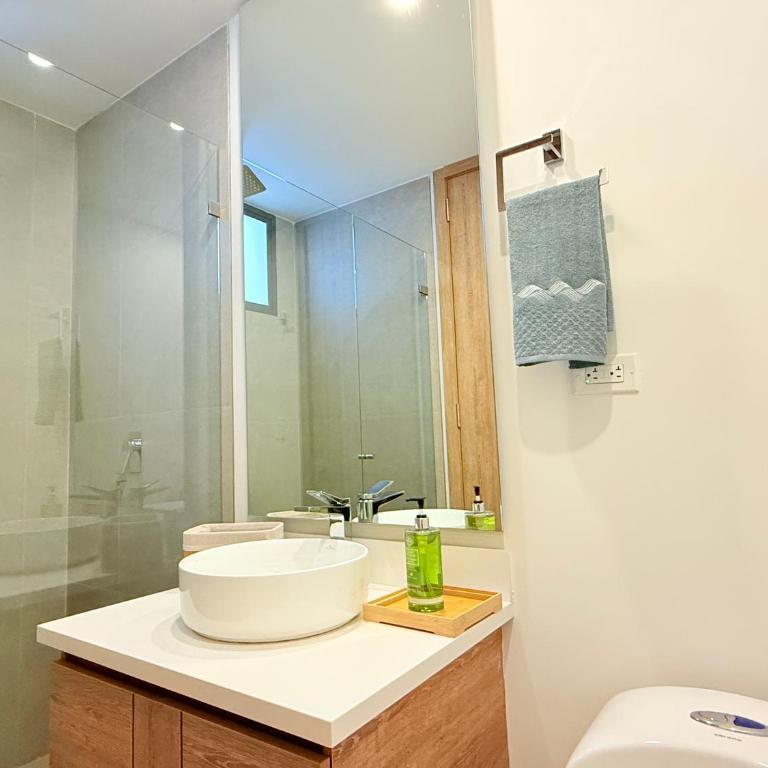 Premium Apartment - Beachfront - Luxury condo - Two-Bedroom Deluxe Apartment with Ocean View - 16