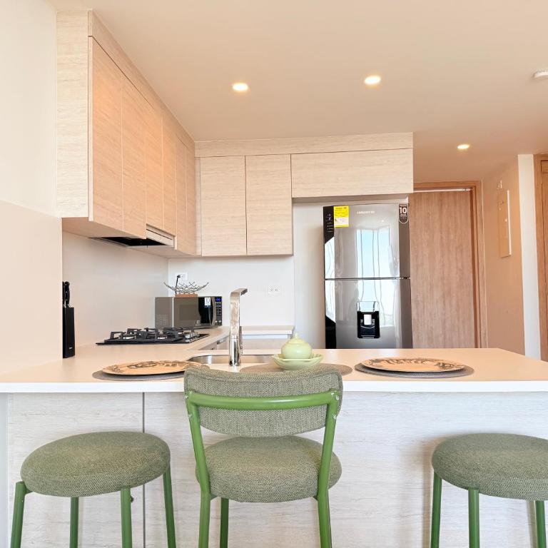 Premium Apartment - Beachfront - Luxury condo - Two-Bedroom Deluxe Apartment with Ocean View - 6