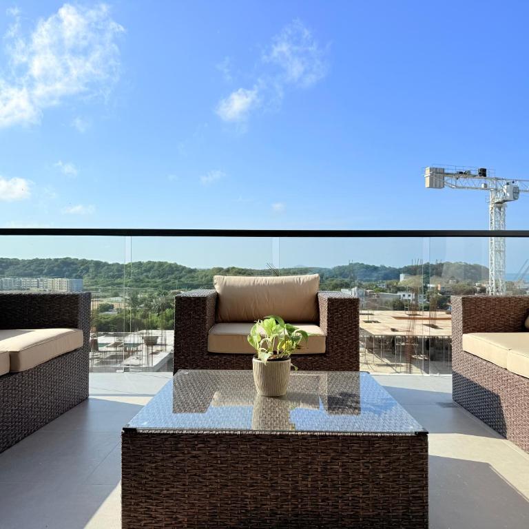 Premium Apartment - Beachfront - Luxury condo - Two-Bedroom Deluxe Apartment with Ocean View - 24