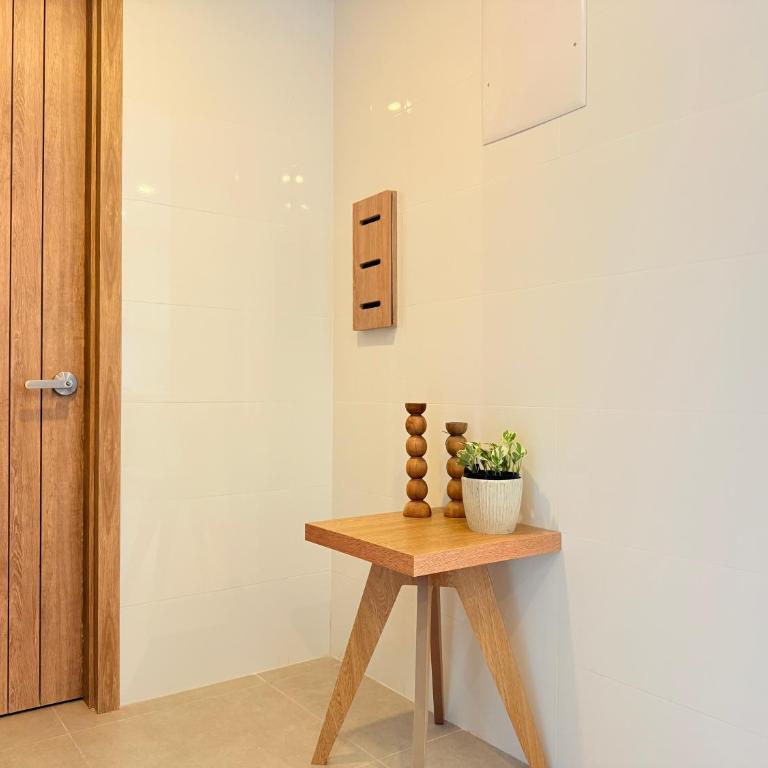 Premium Apartment - Beachfront - Luxury condo - Two-Bedroom Deluxe Apartment with Ocean View - 59