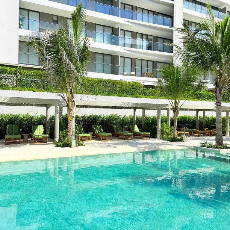 Premium Apartment - Beachfront - Luxury condo - Two-Bedroom Deluxe Apartment with Ocean View - 5