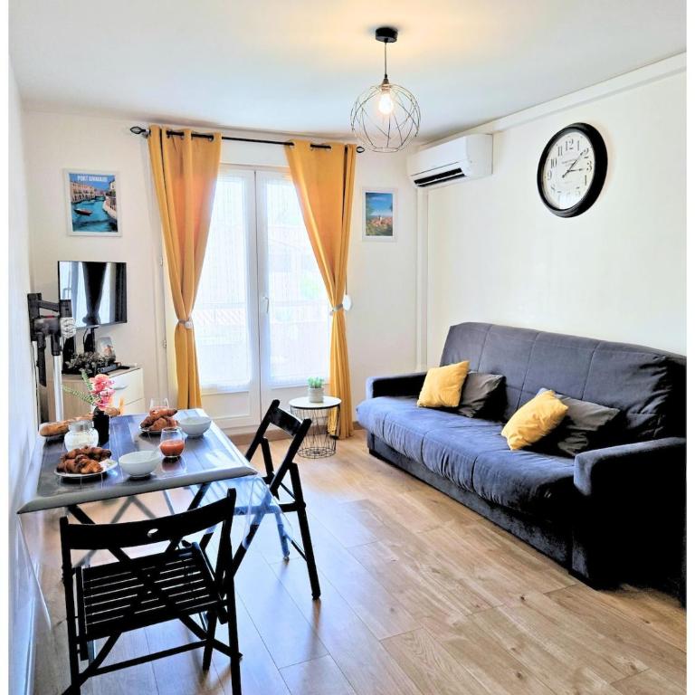 Port-Fréjus T2 Cosy, Plages & Base Nature, Parking - One-Bedroom Apartment - 32