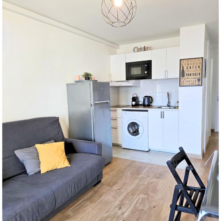 Port-Fréjus T2 Cosy, Plages & Base Nature, Parking - One-Bedroom Apartment - 2