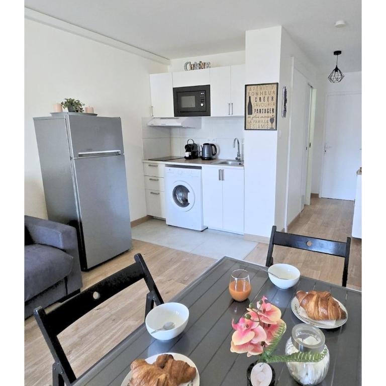 Port-Fréjus T2 Cosy, Plages & Base Nature, Parking - One-Bedroom Apartment - 3