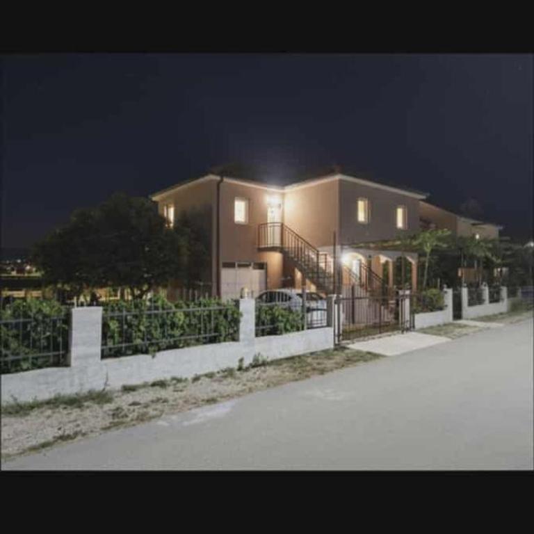 Apartman Boki - Apartman sa 2 Spavaće Sobe - 3