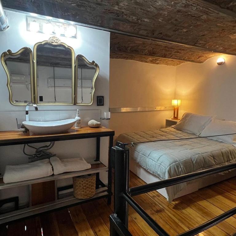Loft con patio frente a Mercado San Telmo, 2 baños - Apartamento de 1 dormitorio - 13