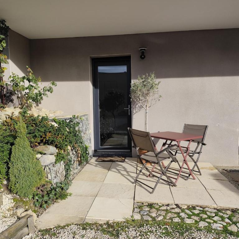 Studio tout confort avec vue lac - Appartement 1 Chambre - 2