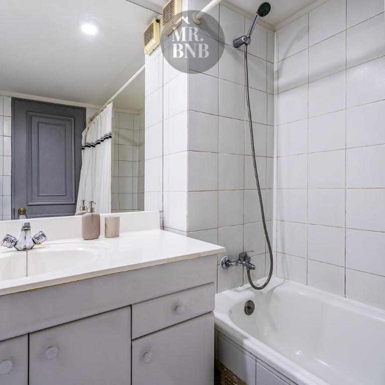 Luz Apartments by Mr BnB - Two-Bedroom Apartment - 15