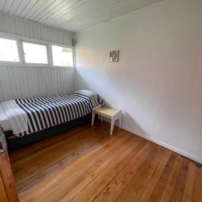 Acogedora Casa en Ancud Central Linda Vista - Three-Bedroom House - 5