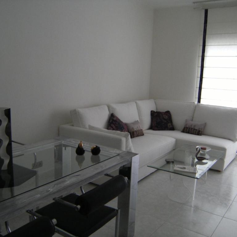 Blanca Subur - Apartamento de 2 dormitorios con balcón - 3