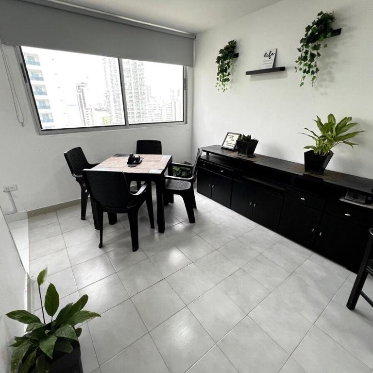 1401 Apartamento con AC, Piscina y Cerca Playa - Two-Bedroom Apartment - 48