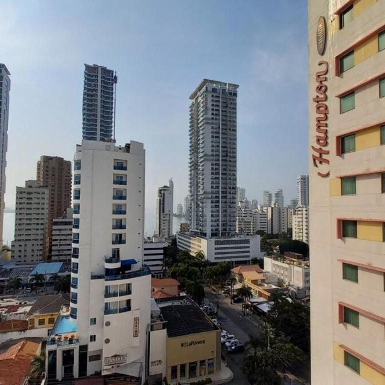 1401 Apartamento con AC, Piscina y Cerca Playa - Two-Bedroom Apartment - 51