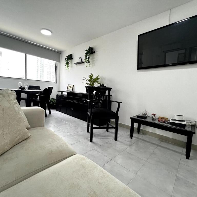 1401 Apartamento con AC, Piscina y Cerca Playa - Two-Bedroom Apartment - 62