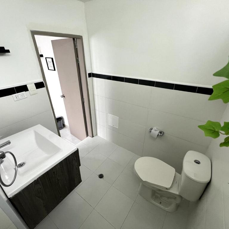 1401 Apartamento con AC, Piscina y Cerca Playa - Two-Bedroom Apartment - 67