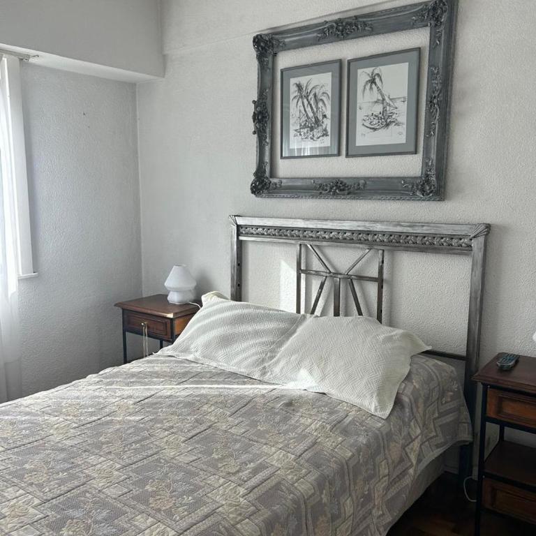 Depto 4 ambientes con Balcón - Three-Bedroom Apartment - 9