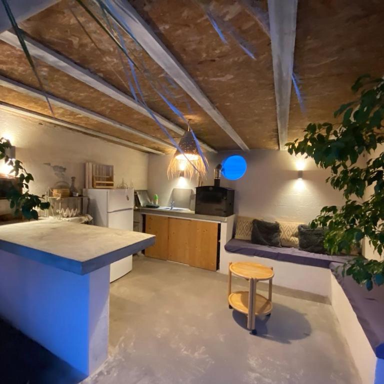 L'Échappée Belle 3 étoiles - Piscine, Jardin et Pool-house - Proche Cité - Three-Bedroom Villa - 2