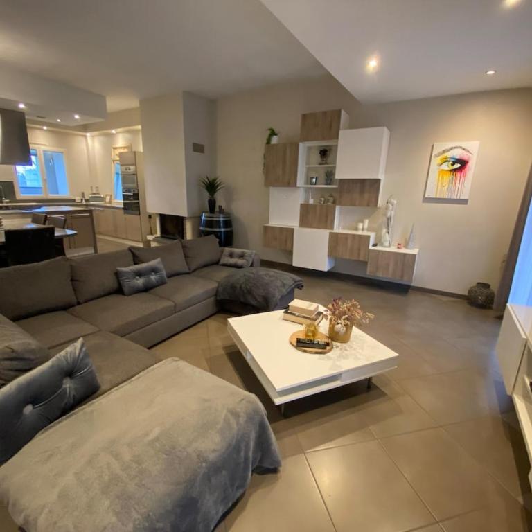 L'Échappée Belle 3 étoiles - Piscine, Jardin et Pool-house - Proche Cité - Three-Bedroom Villa - 11