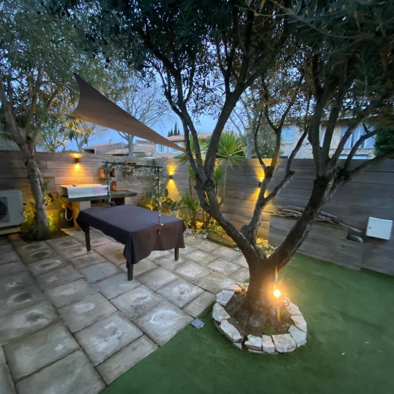 L'Échappée Belle 3 étoiles - Piscine, Jardin et Pool-house - Proche Cité - Three-Bedroom Villa - 3