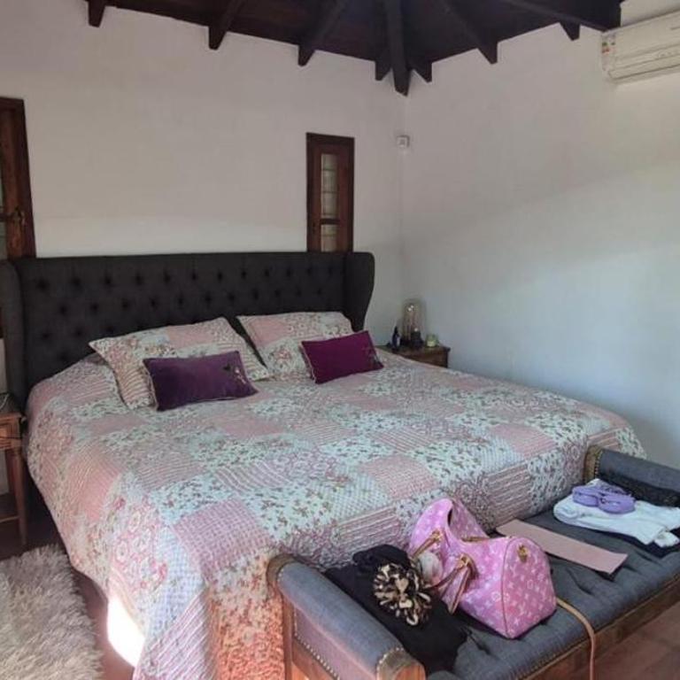 Masones - Five-Bedroom House - 5