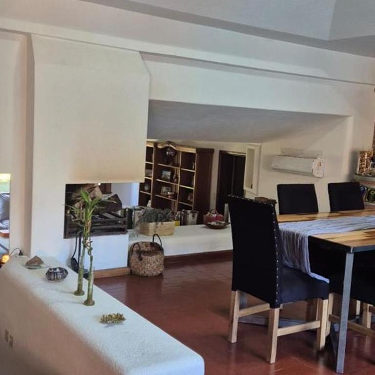 Masones - Five-Bedroom House - 6