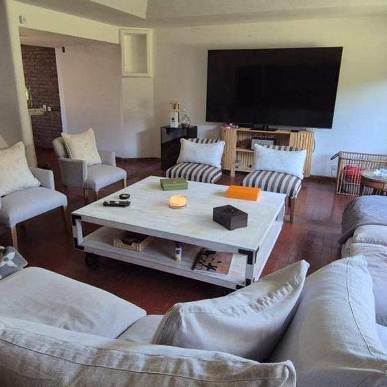 Masones - Five-Bedroom House - 12