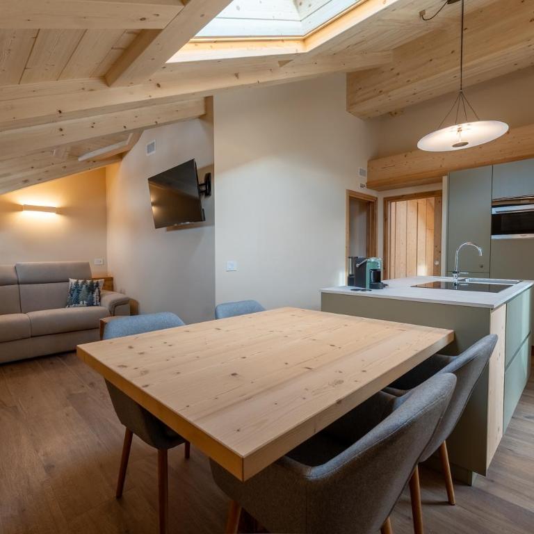 Angolo Alpino Rin & Piz - Appartamento con 1 Camera da Letto, Balcone e Vista Montagna - 2