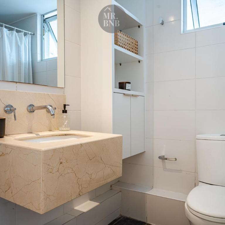 Nueva Lyon Apartments by Mr BnB - Two-Bedroom Apartment with Terrace - 5