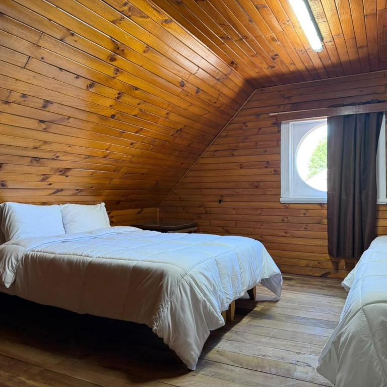 Travels Hotel - Family Room with Shared Bathroom - 3