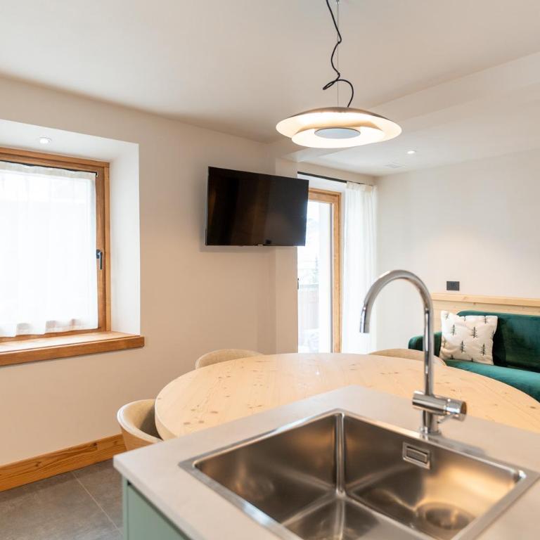Angolo Alpino Bles - Three-Bedroom Apartment - 10