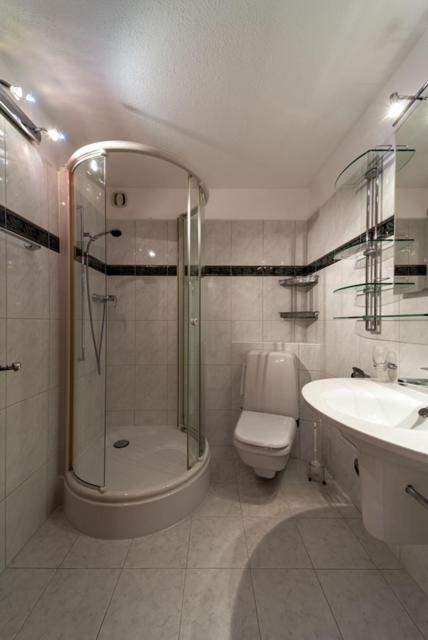 Apartments Chesa Guardaval - Studio mit Balkon - 11