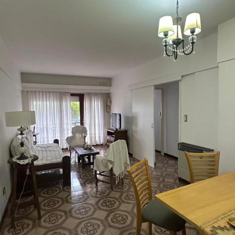 Departamento 3 ambientes en Playa Grande - Apartamento de 2 dormitorios - 4