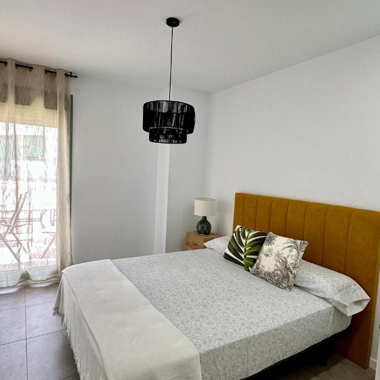 OCEAN APARTAMENT !! 1ª Línea del Mar, piscina, parking, wifi - Apartamento de 2 dormitorios - 20