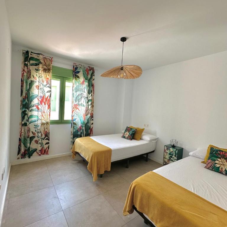 OCEAN APARTAMENT !! 1ª Línea del Mar, piscina, parking, wifi - Apartamento de 2 dormitorios - 9
