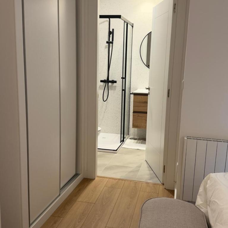 Beachside Coruña Apartments - Apartamento Estudio con cama grande - 10