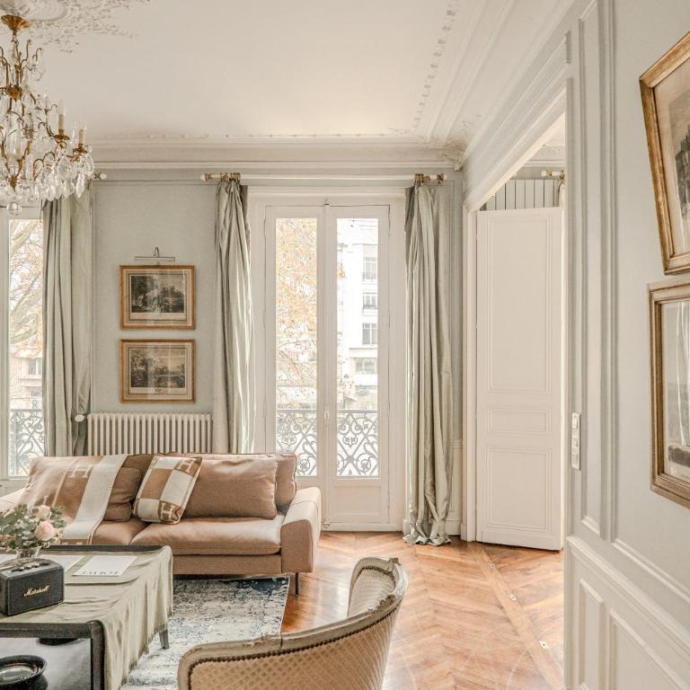 AC 3bds Apt with arc de triomphe view & terrace - Three-Bedroom Apartment with Balcony - 30