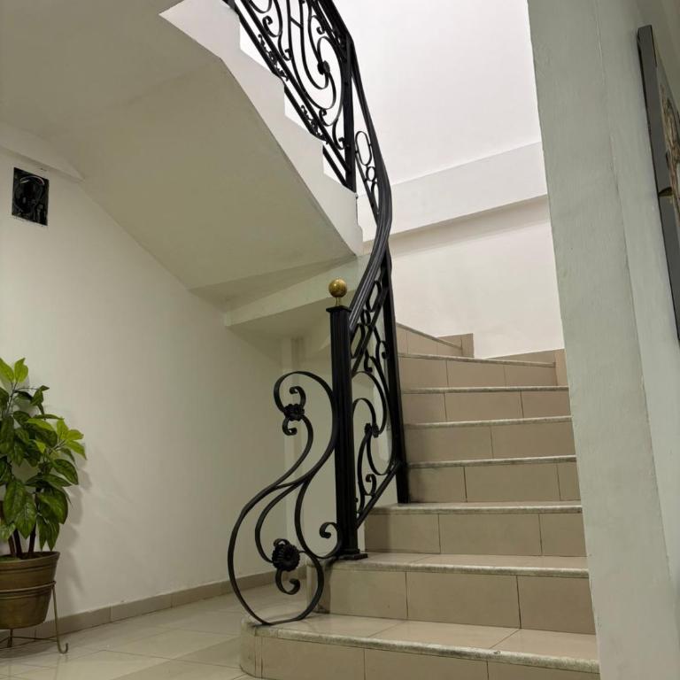 Casa Moderna en Loja - ideal para familias - Three-Bedroom House - 3