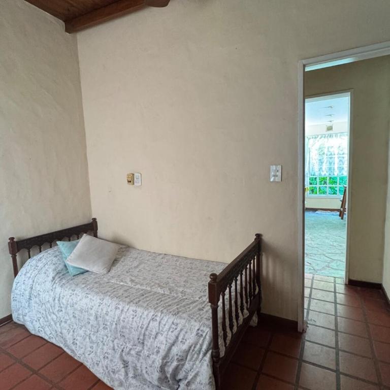 Casa quinta ideal para descansar - Three-Bedroom House - 3