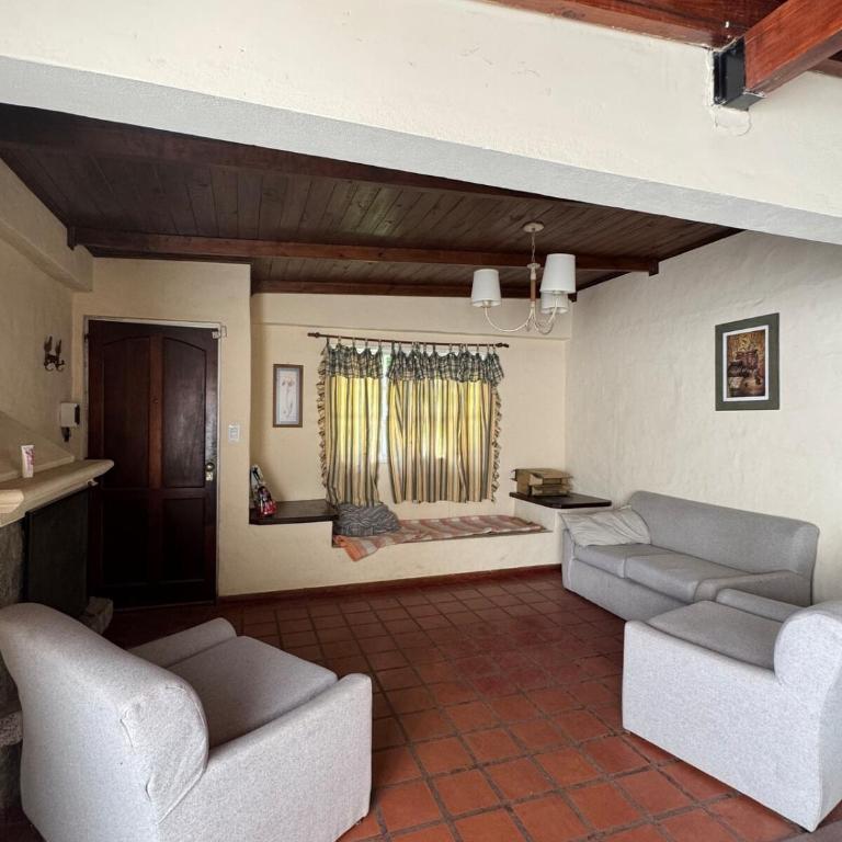 Casa quinta ideal para descansar - Three-Bedroom House - 9