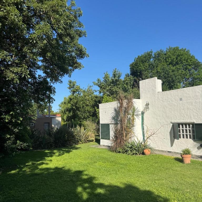 Casa quinta ideal para descansar - Three-Bedroom House - 10