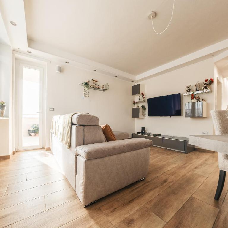 Polonghera Residence - Alps Skyline & Polytechnic - Two-Bedroom Apartment - 2