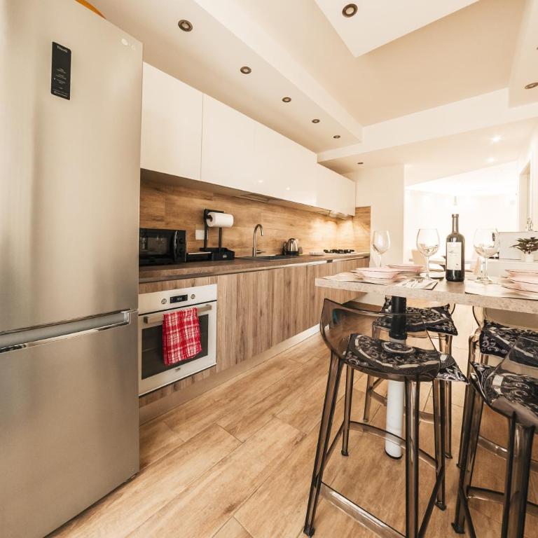 Polonghera Residence - Alps Skyline & Polytechnic - Two-Bedroom Apartment - 12
