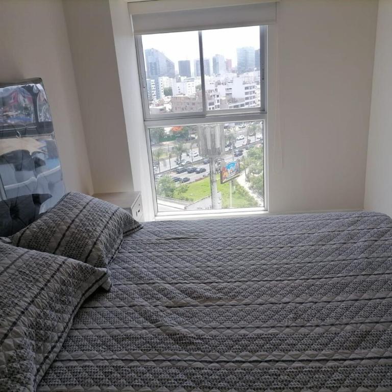cozy apartment with swimming pool parking includ - Three-Bedroom Apartment - 3