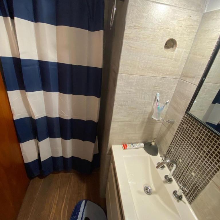Departamento Mono Ambiente La Lucila del Mar - Apartamento de 1 dormitorio - 3