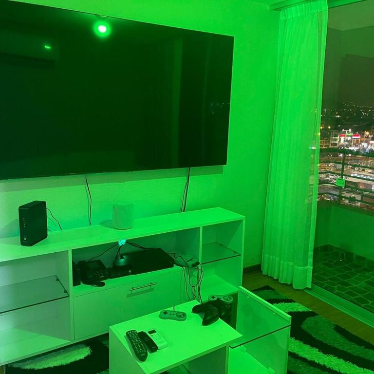 New Apartment near the airport with parking - Three-Bedroom Apartment - 2