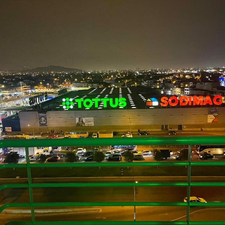 New Apartment near the airport with parking - Three-Bedroom Apartment - 4